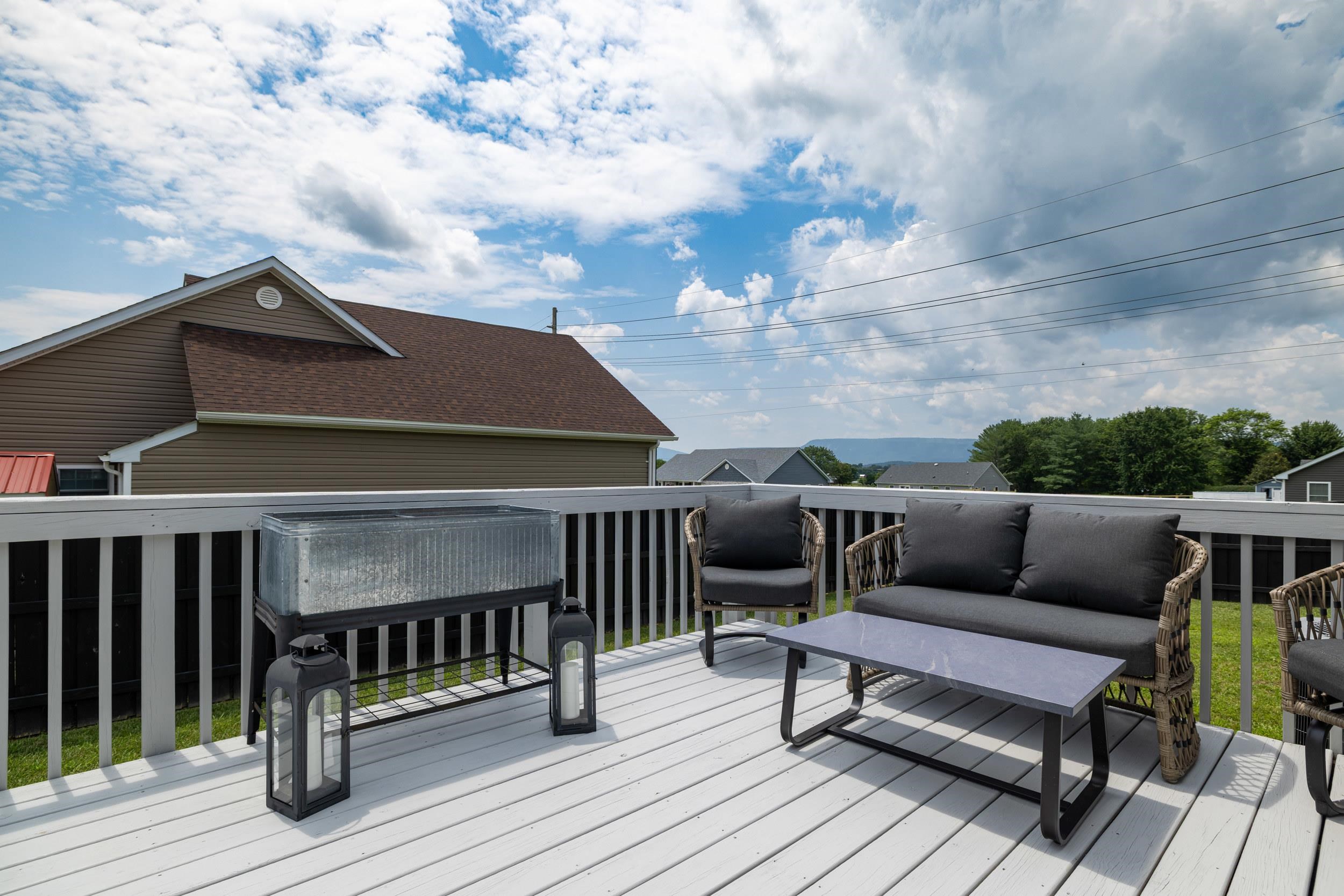 250 FAIRVIEW RD, LURAY, Virginia 22835, 3 Bedrooms Bedrooms, ,2 BathroomsBathrooms,Residential,250 FAIRVIEW RD,666682 MLS # 666682
