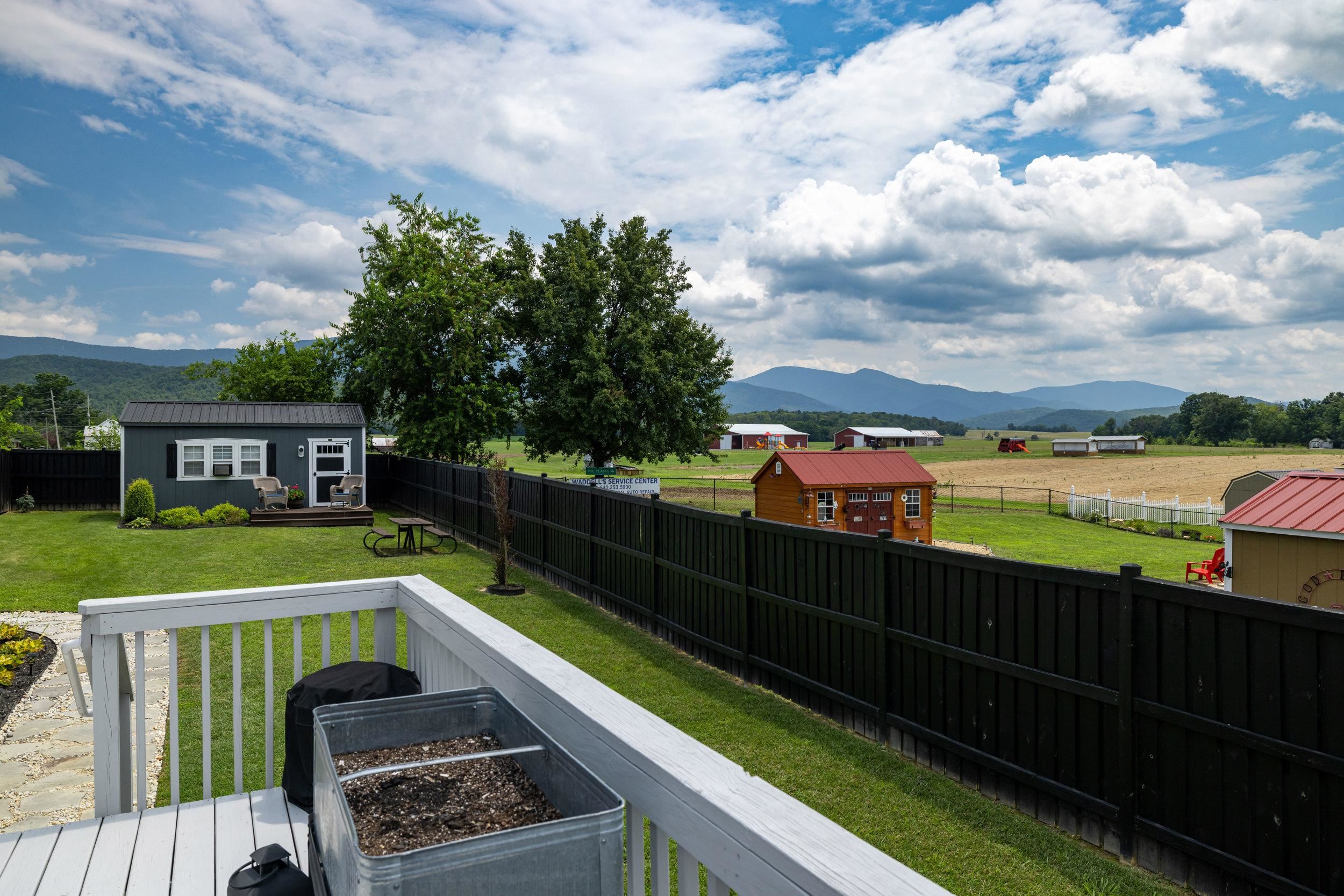 250 FAIRVIEW RD, LURAY, Virginia 22835, 3 Bedrooms Bedrooms, ,2 BathroomsBathrooms,Residential,250 FAIRVIEW RD,666682 MLS # 666682