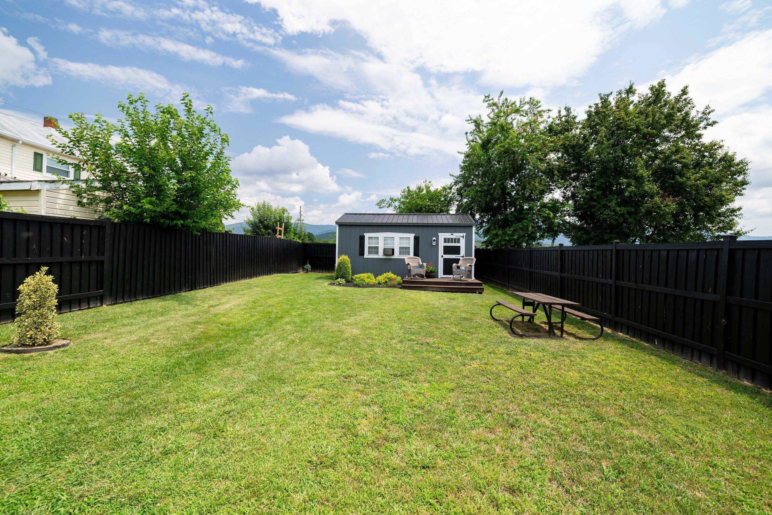 250 FAIRVIEW RD, LURAY, Virginia 22835, 3 Bedrooms Bedrooms, ,2 BathroomsBathrooms,Residential,250 FAIRVIEW RD,666682 MLS # 666682