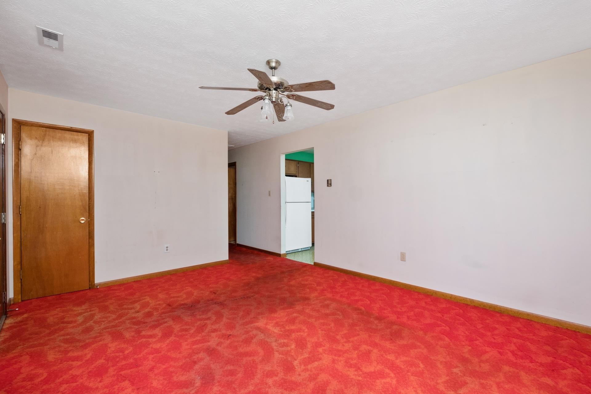 302 17TH ST, GROTTOES, Virginia 24441, 3 Bedrooms Bedrooms, ,1 BathroomBathrooms,Residential,302 17TH ST,666683 MLS # 666683