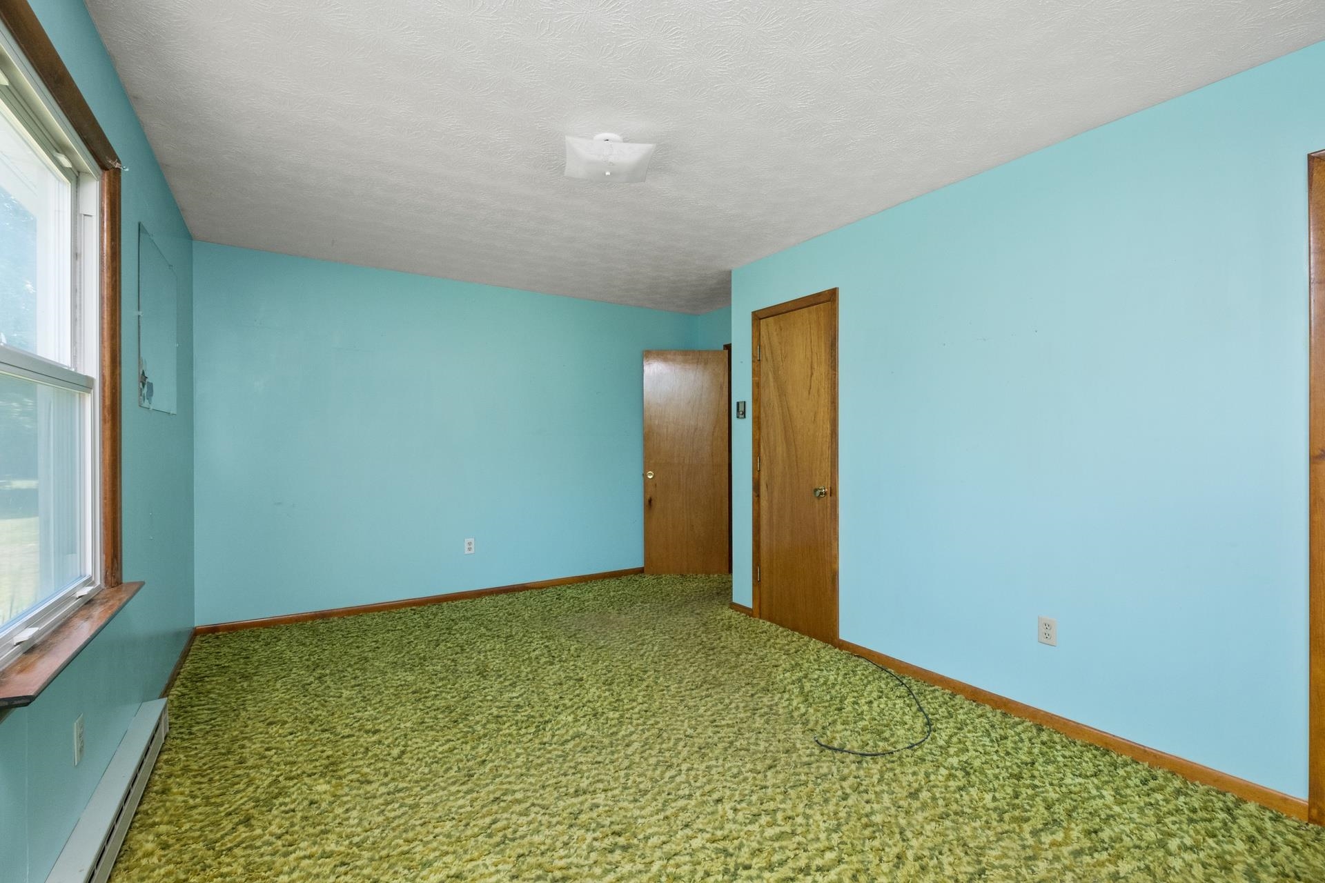 302 17TH ST, GROTTOES, Virginia 24441, 3 Bedrooms Bedrooms, ,1 BathroomBathrooms,Residential,302 17TH ST,666683 MLS # 666683