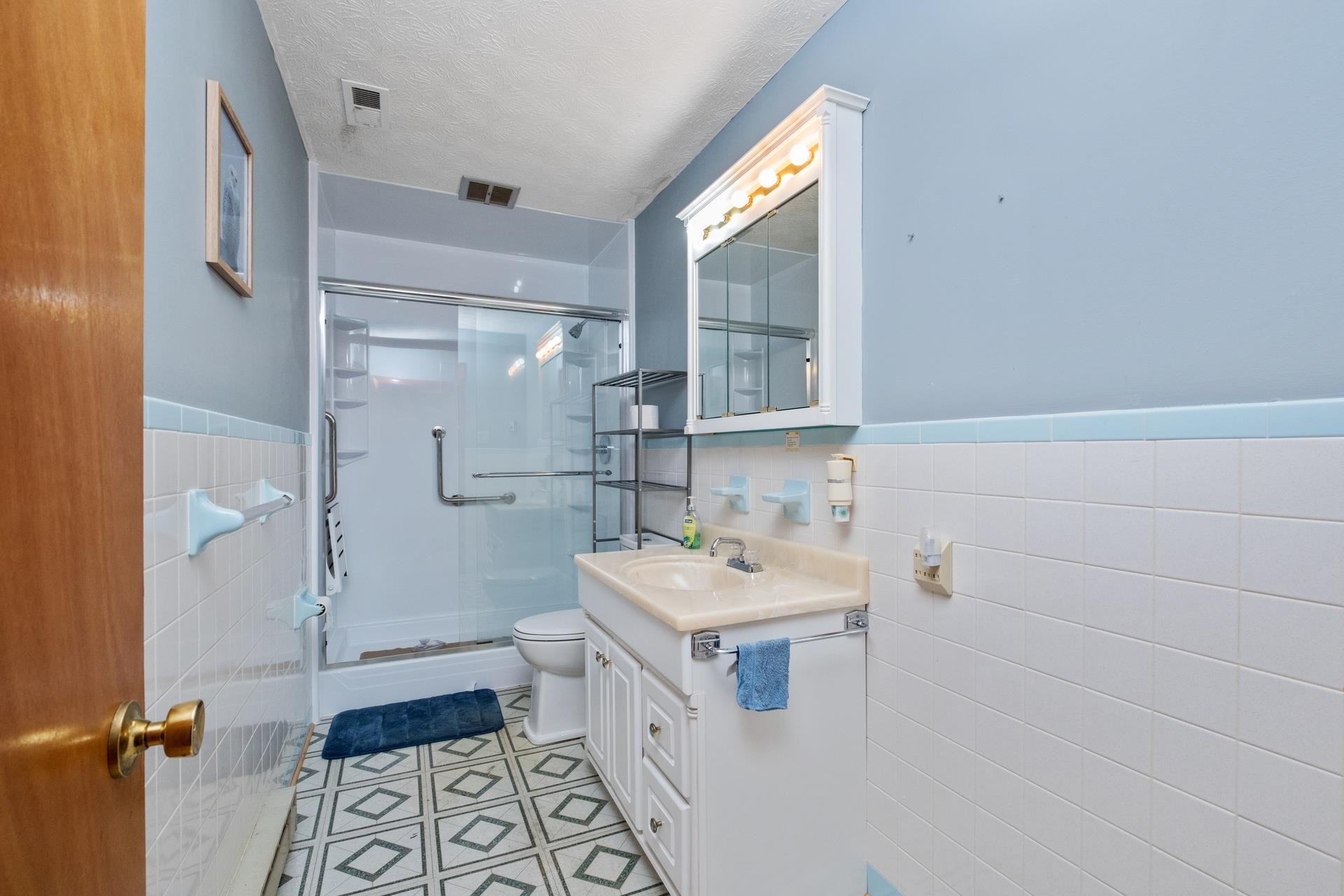 302 17TH ST, GROTTOES, Virginia 24441, 3 Bedrooms Bedrooms, ,1 BathroomBathrooms,Residential,302 17TH ST,666683 MLS # 666683