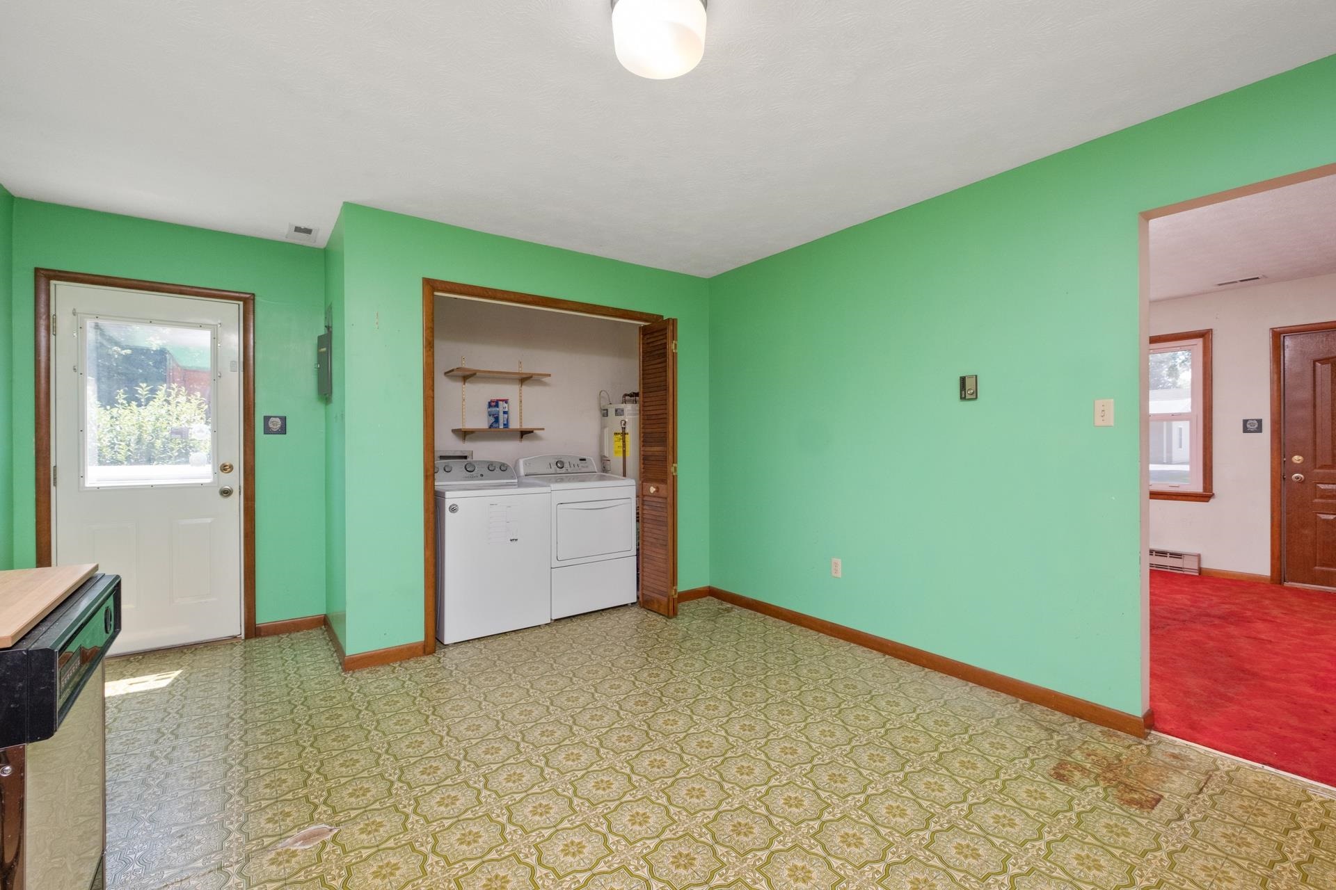 302 17TH ST, GROTTOES, Virginia 24441, 3 Bedrooms Bedrooms, ,1 BathroomBathrooms,Residential,302 17TH ST,666683 MLS # 666683
