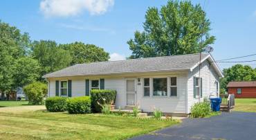 302 17TH ST, GROTTOES, Virginia 24441, 3 Bedrooms Bedrooms, ,1 BathroomBathrooms,Residential,302 17TH ST,666683 MLS # 666683