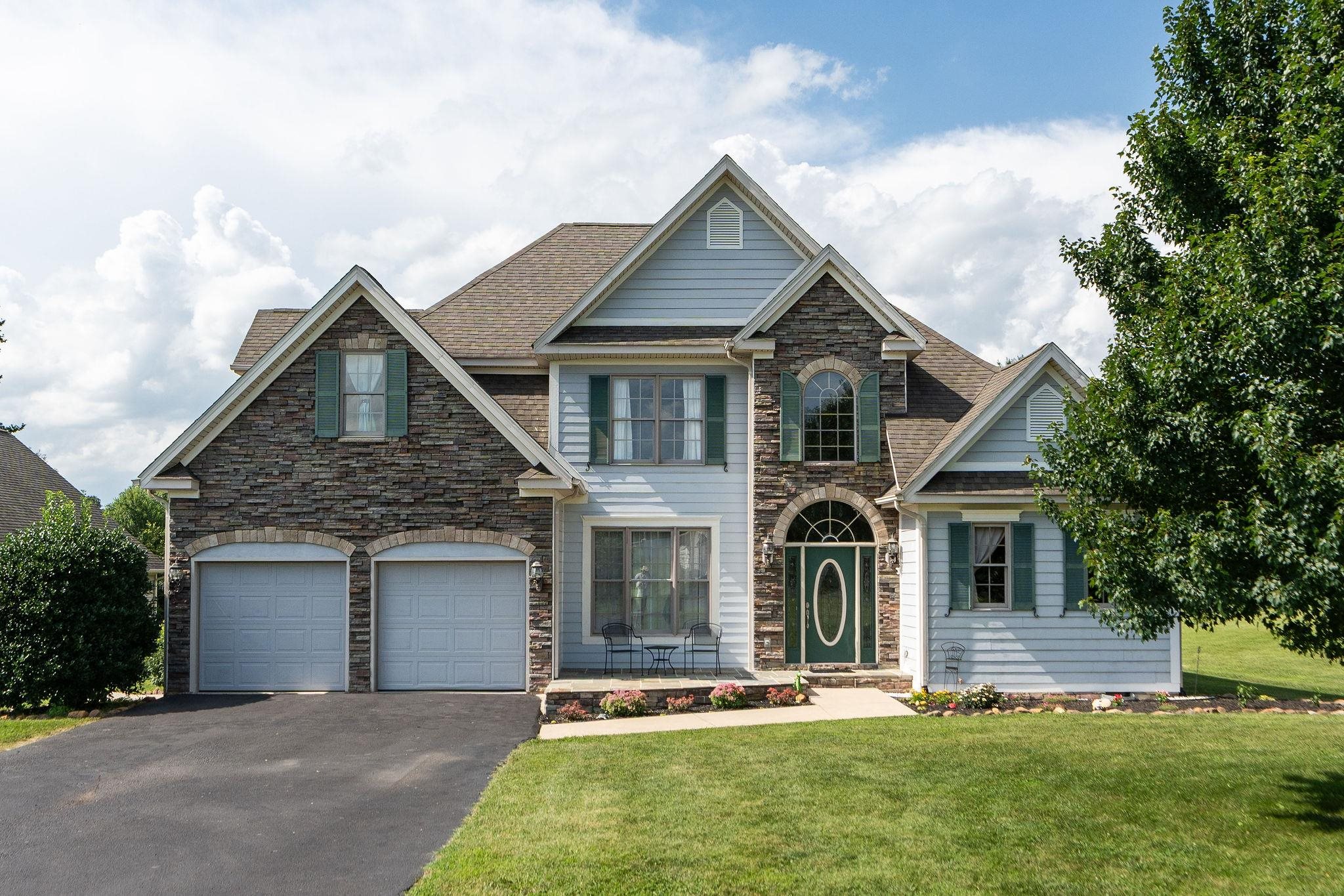 31 HAMPTON DR, STUARTS DRAFT, Virginia 24477, 4 Bedrooms Bedrooms, ,2 BathroomsBathrooms,Residential,31 HAMPTON DR,666686 MLS # 666686
