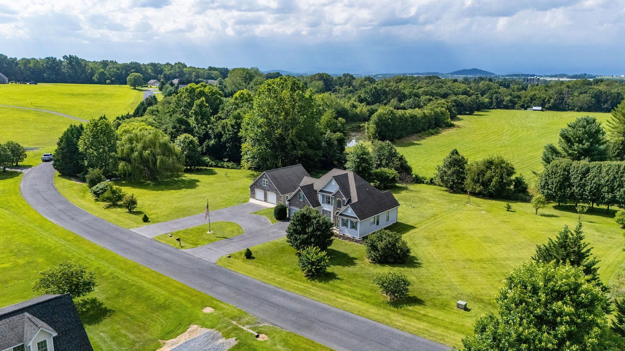 31 HAMPTON DR, STUARTS DRAFT, Virginia 24477, 4 Bedrooms Bedrooms, ,2 BathroomsBathrooms,Residential,31 HAMPTON DR,666686 MLS # 666686
