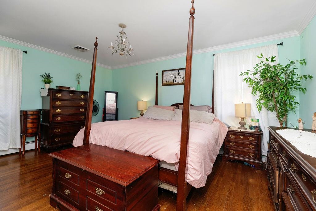 935 GLENWOOD BLVD, WAYNESBORO, Virginia 22980, 4 Bedrooms Bedrooms, ,2 BathroomsBathrooms,Residential,935 GLENWOOD BLVD,666690 MLS # 666690