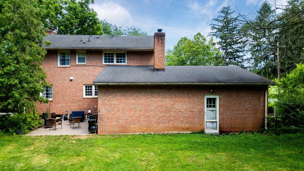 935 GLENWOOD BLVD, WAYNESBORO, Virginia 22980, 4 Bedrooms Bedrooms, ,2 BathroomsBathrooms,Residential,935 GLENWOOD BLVD,666690 MLS # 666690
