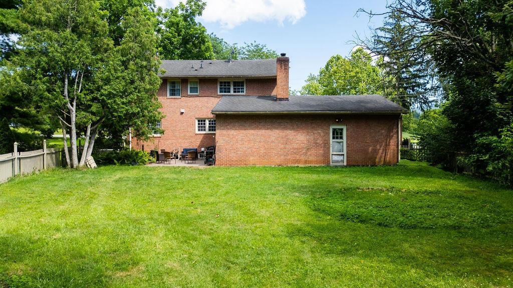 935 GLENWOOD BLVD, WAYNESBORO, Virginia 22980, 4 Bedrooms Bedrooms, ,2 BathroomsBathrooms,Residential,935 GLENWOOD BLVD,666690 MLS # 666690