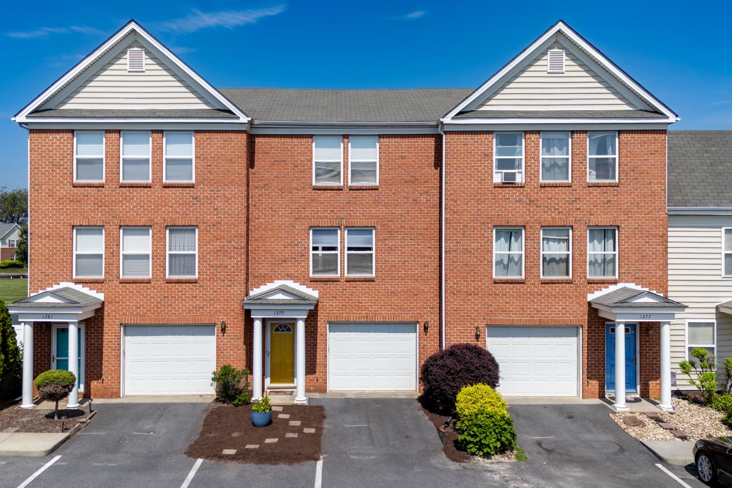 1279 OLD RICHMOND CIR, HARRISONBURG, Virginia 22802, 3 Bedrooms Bedrooms, ,2 BathroomsBathrooms,Residential,1279 OLD RICHMOND CIR,666693 MLS # 666693