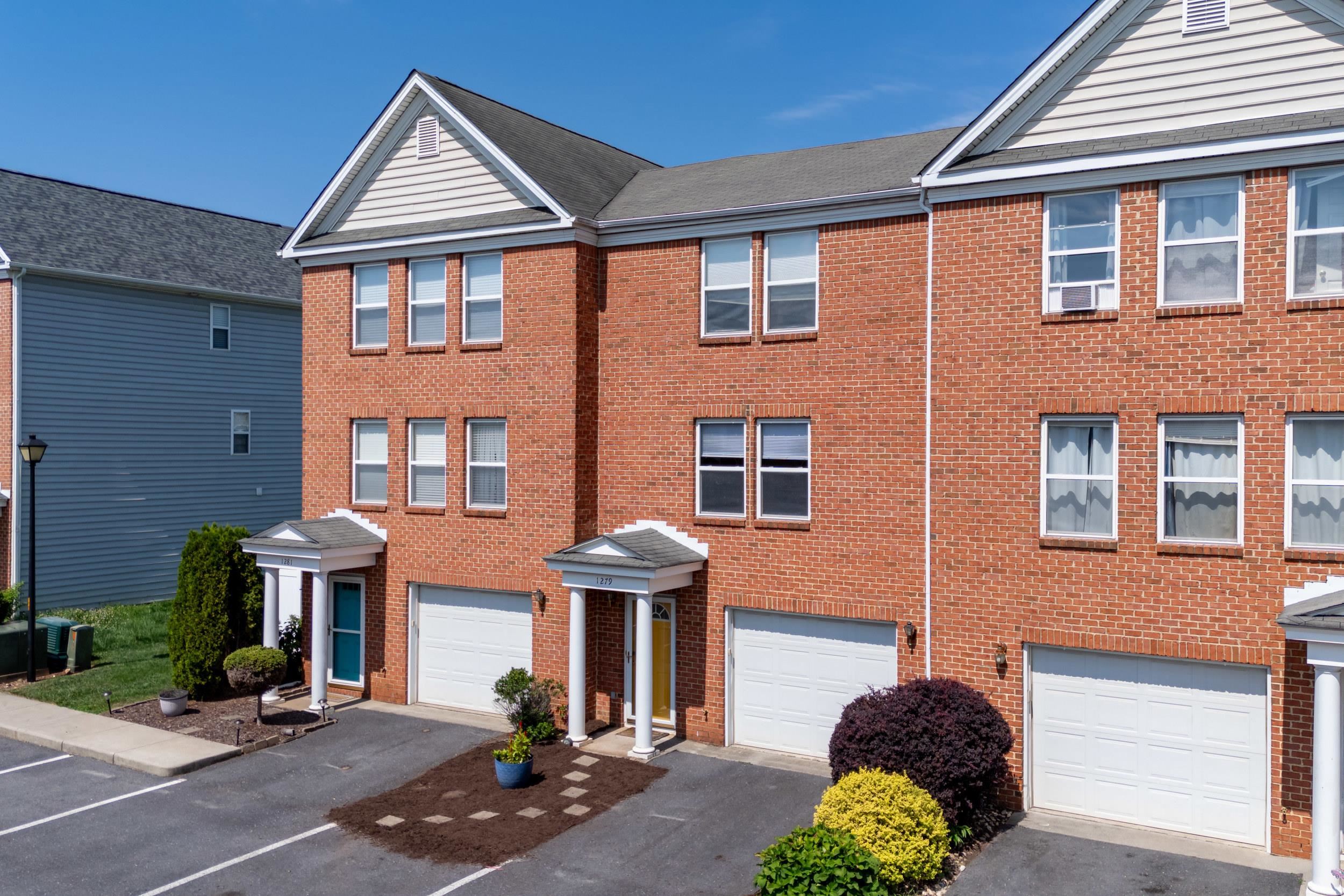 1279 OLD RICHMOND CIR, HARRISONBURG, Virginia 22802, 3 Bedrooms Bedrooms, ,2 BathroomsBathrooms,Residential,1279 OLD RICHMOND CIR,666693 MLS # 666693