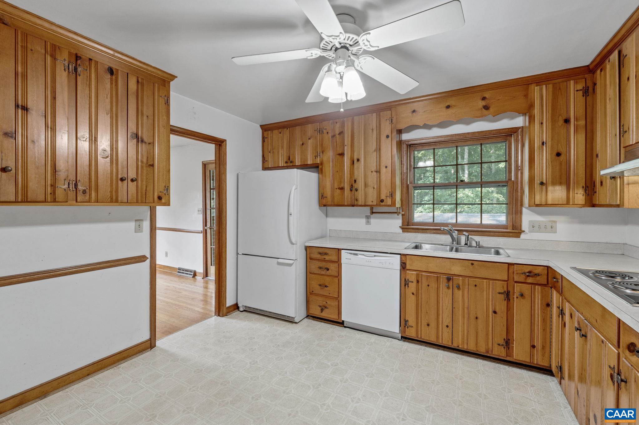 411 WESTMORELAND CT, CHARLOTTESVILLE, Virginia 22901, 4 Bedrooms Bedrooms, ,3 BathroomsBathrooms,Residential,411 WESTMORELAND CT,666696 MLS # 666696