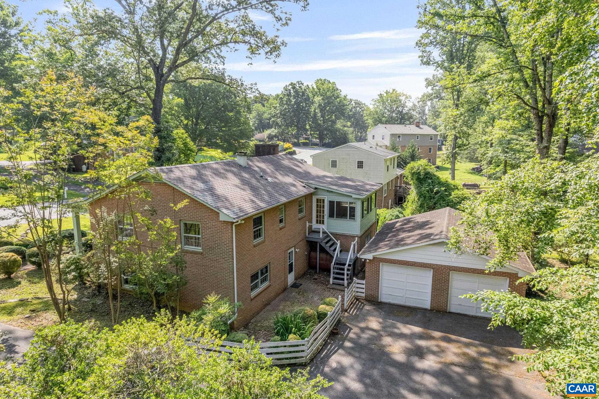 411 WESTMORELAND CT, CHARLOTTESVILLE, Virginia 22901, 4 Bedrooms Bedrooms, ,3 BathroomsBathrooms,Residential,411 WESTMORELAND CT,666696 MLS # 666696