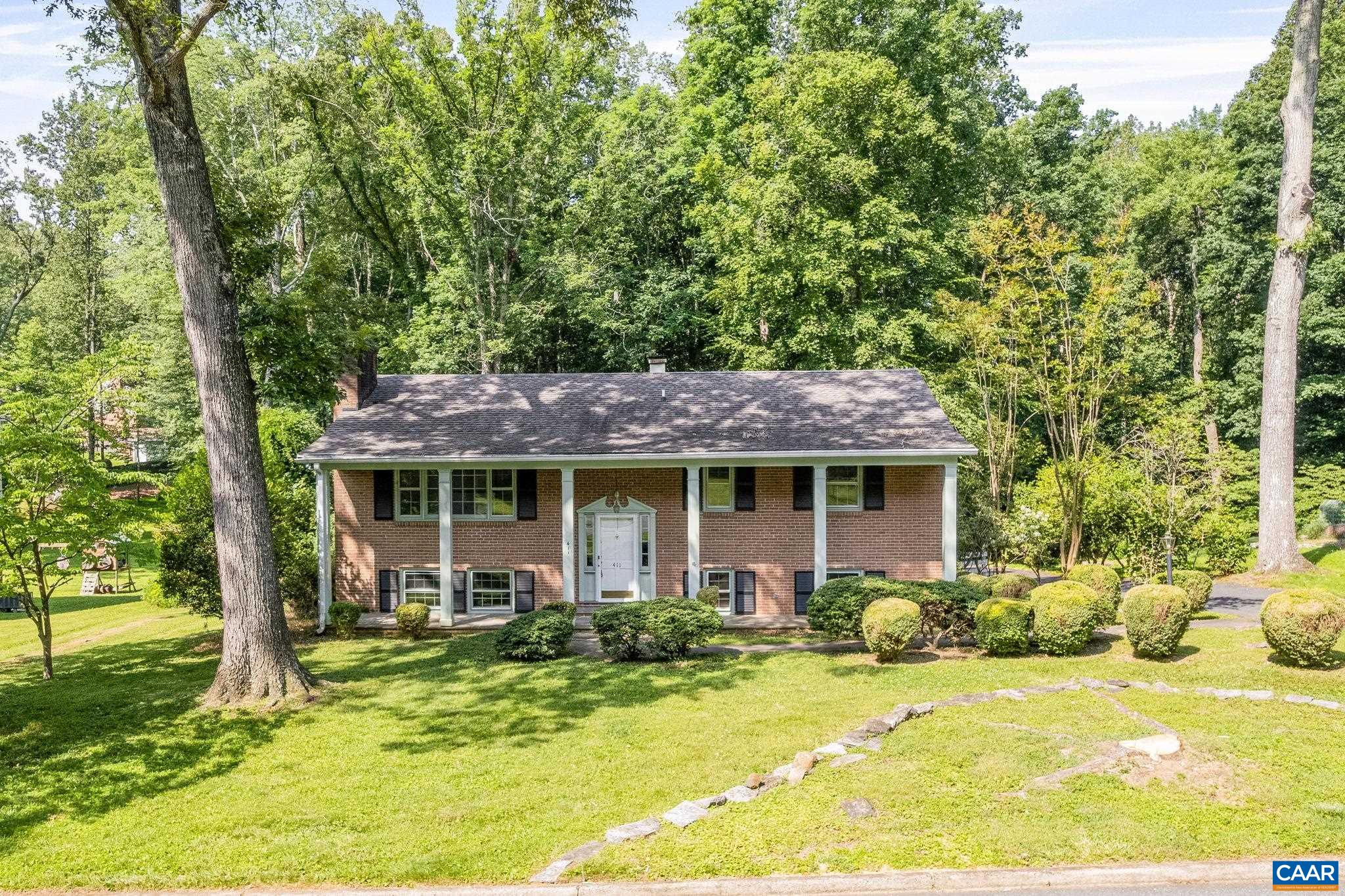411 WESTMORELAND CT, CHARLOTTESVILLE, Virginia 22901, 4 Bedrooms Bedrooms, ,3 BathroomsBathrooms,Residential,411 WESTMORELAND CT,666696 MLS # 666696