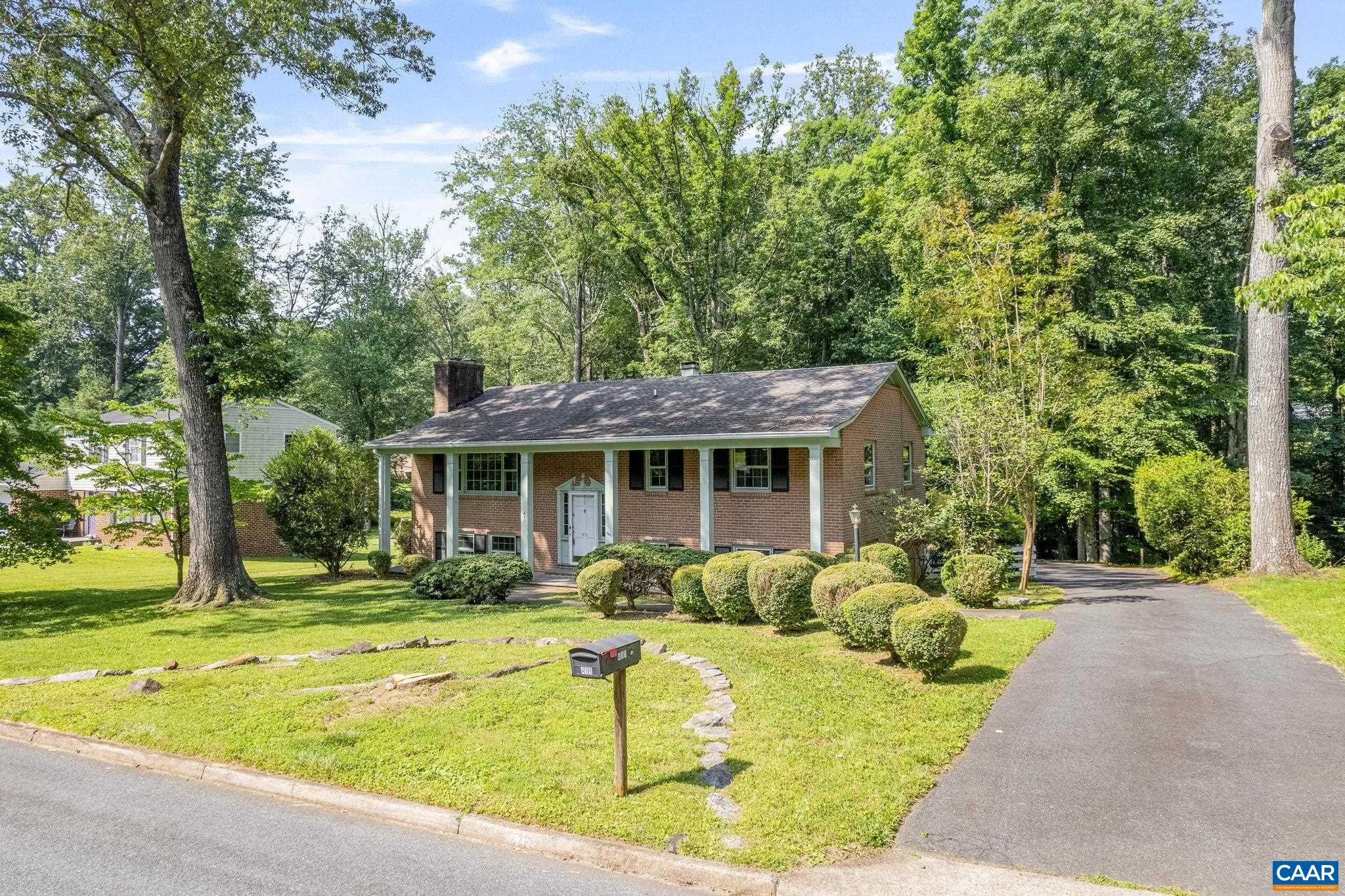 411 WESTMORELAND CT, CHARLOTTESVILLE, Virginia 22901, 4 Bedrooms Bedrooms, ,3 BathroomsBathrooms,Residential,411 WESTMORELAND CT,666696 MLS # 666696