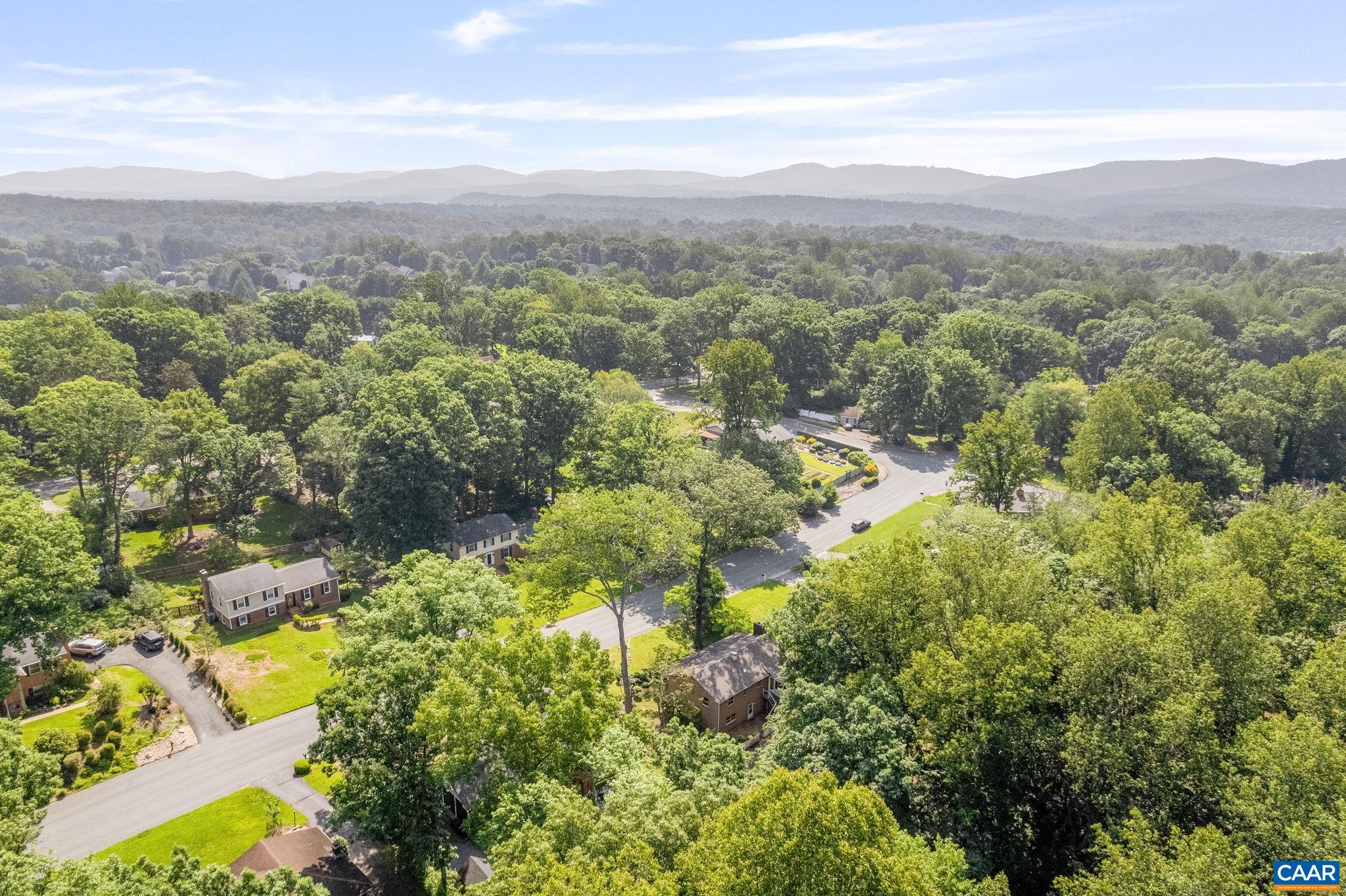 411 WESTMORELAND CT, CHARLOTTESVILLE, Virginia 22901, 4 Bedrooms Bedrooms, ,3 BathroomsBathrooms,Residential,411 WESTMORELAND CT,666696 MLS # 666696