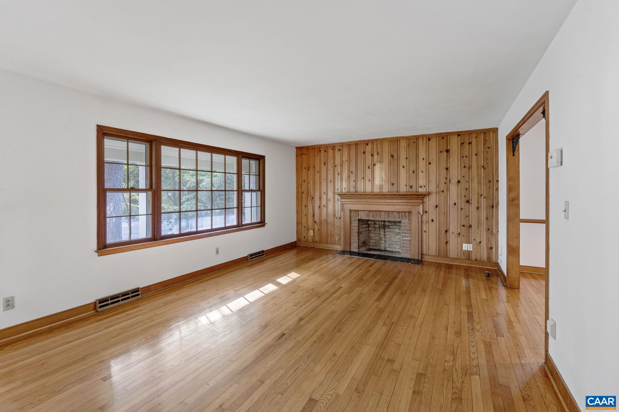 411 WESTMORELAND CT, CHARLOTTESVILLE, Virginia 22901, 4 Bedrooms Bedrooms, ,3 BathroomsBathrooms,Residential,411 WESTMORELAND CT,666696 MLS # 666696