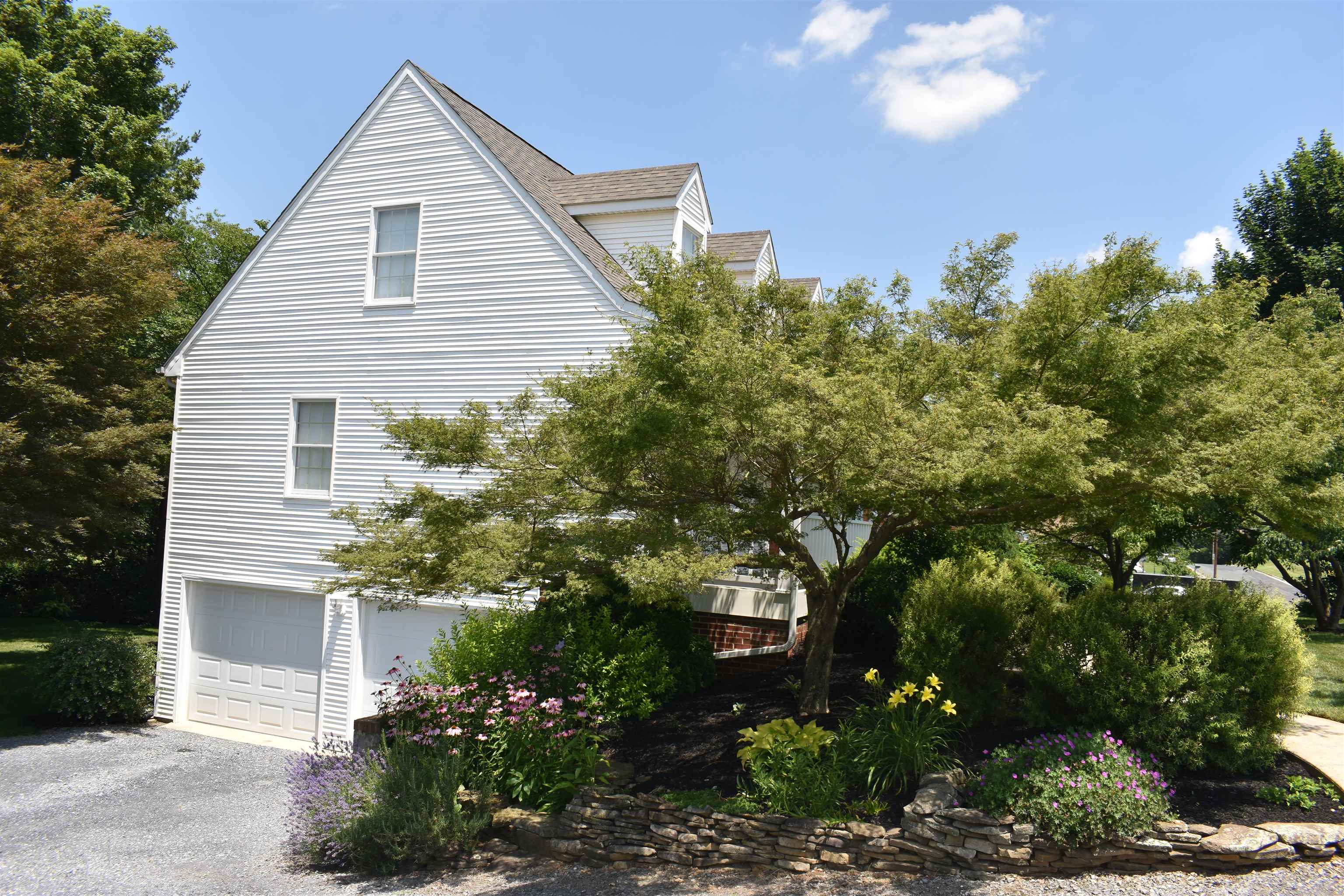 118 SUNSET DR, WAYNESBORO, Virginia 22980, 3 Bedrooms Bedrooms, ,2 BathroomsBathrooms,Residential,118 SUNSET DR,666698 MLS # 666698