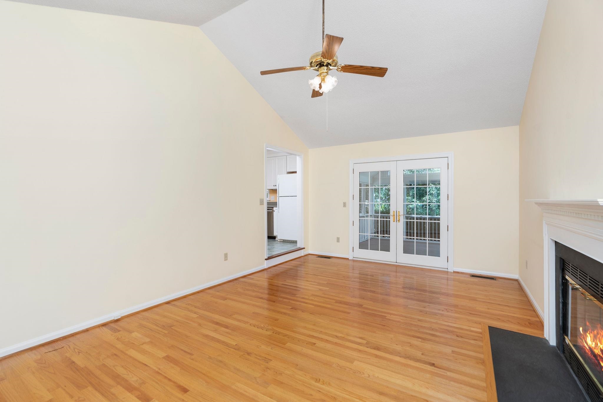 118 SUNSET DR, WAYNESBORO, Virginia 22980, 3 Bedrooms Bedrooms, ,2 BathroomsBathrooms,Residential,118 SUNSET DR,666698 MLS # 666698