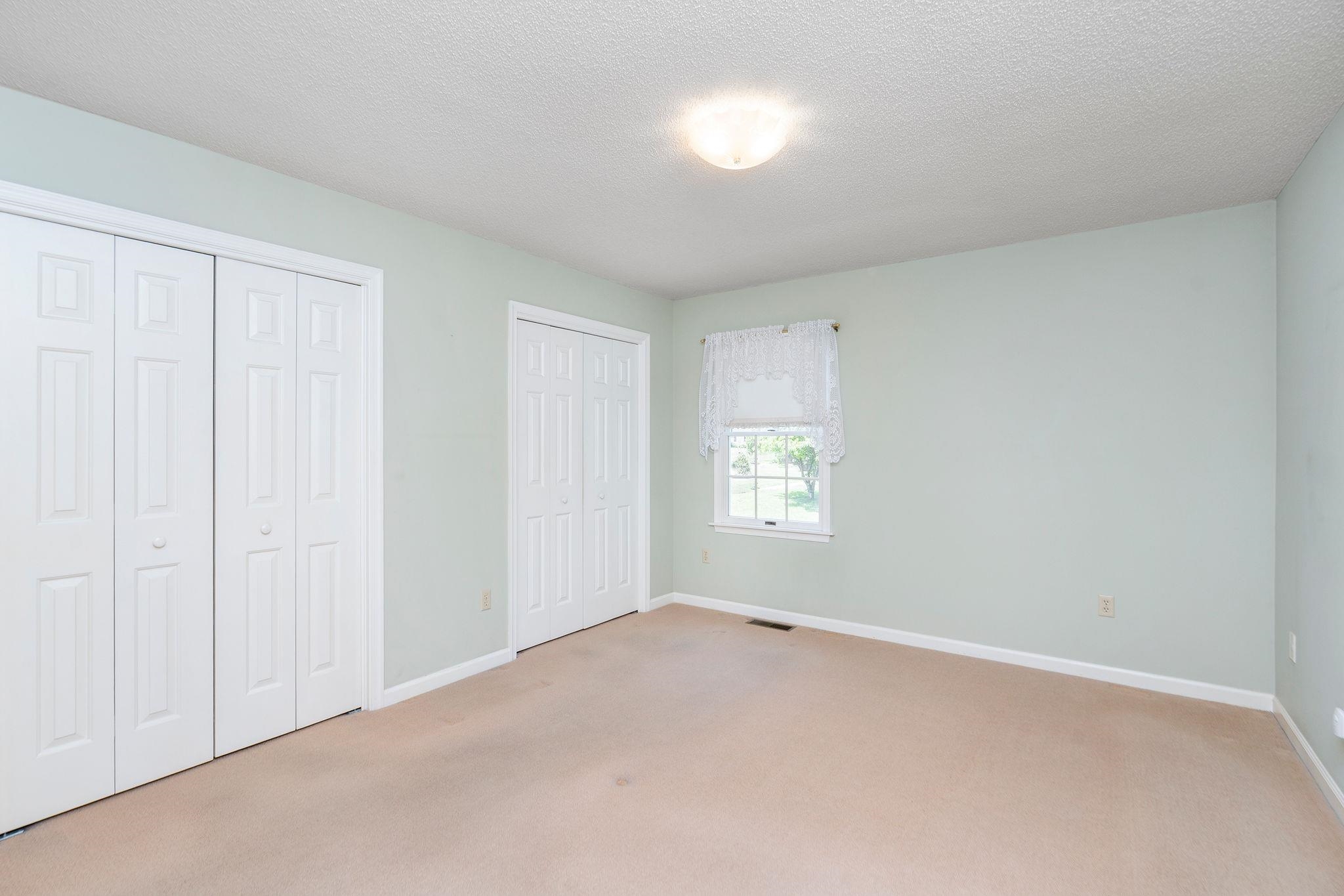 118 SUNSET DR, WAYNESBORO, Virginia 22980, 3 Bedrooms Bedrooms, ,2 BathroomsBathrooms,Residential,118 SUNSET DR,666698 MLS # 666698