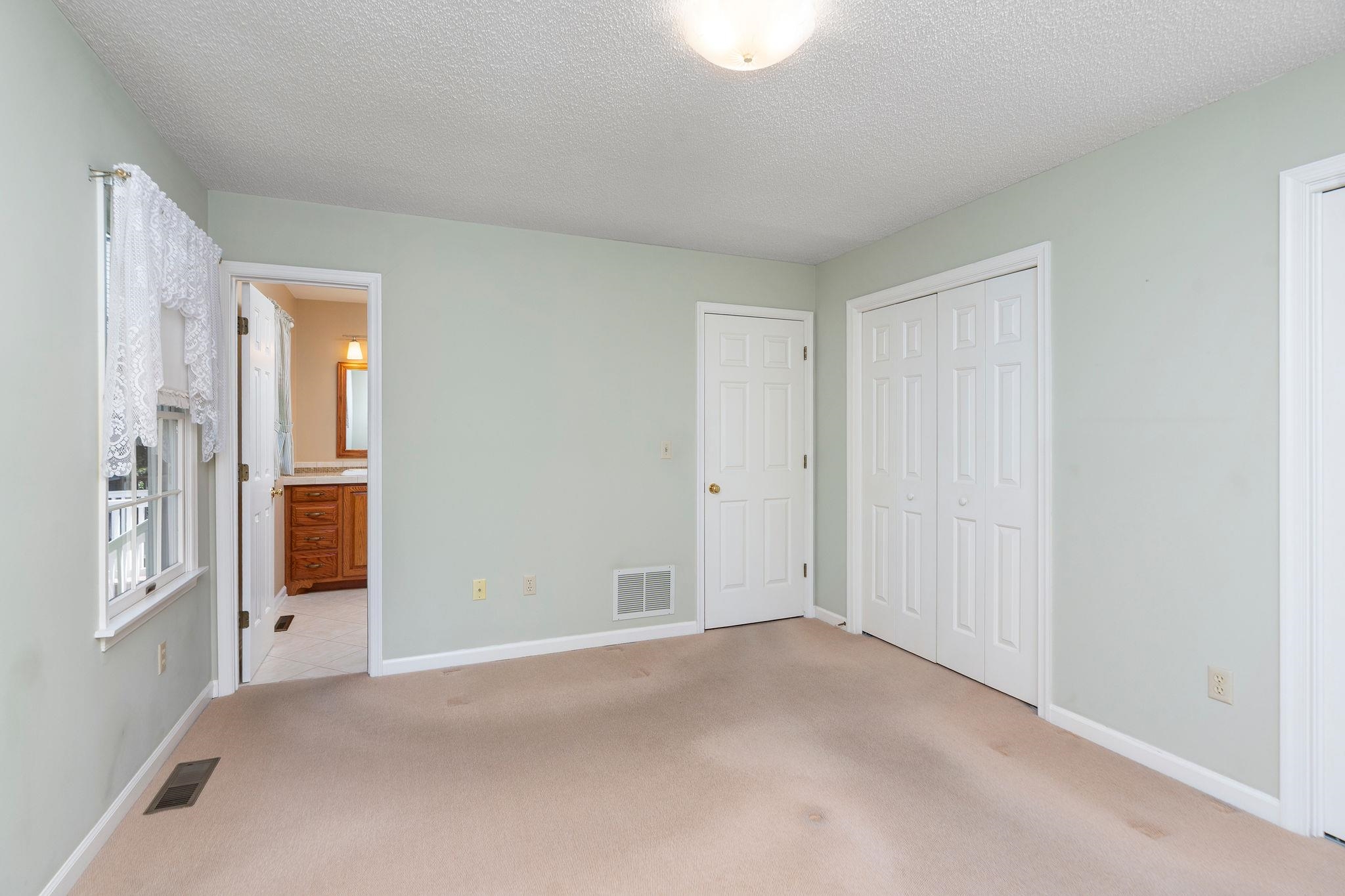 118 SUNSET DR, WAYNESBORO, Virginia 22980, 3 Bedrooms Bedrooms, ,2 BathroomsBathrooms,Residential,118 SUNSET DR,666698 MLS # 666698
