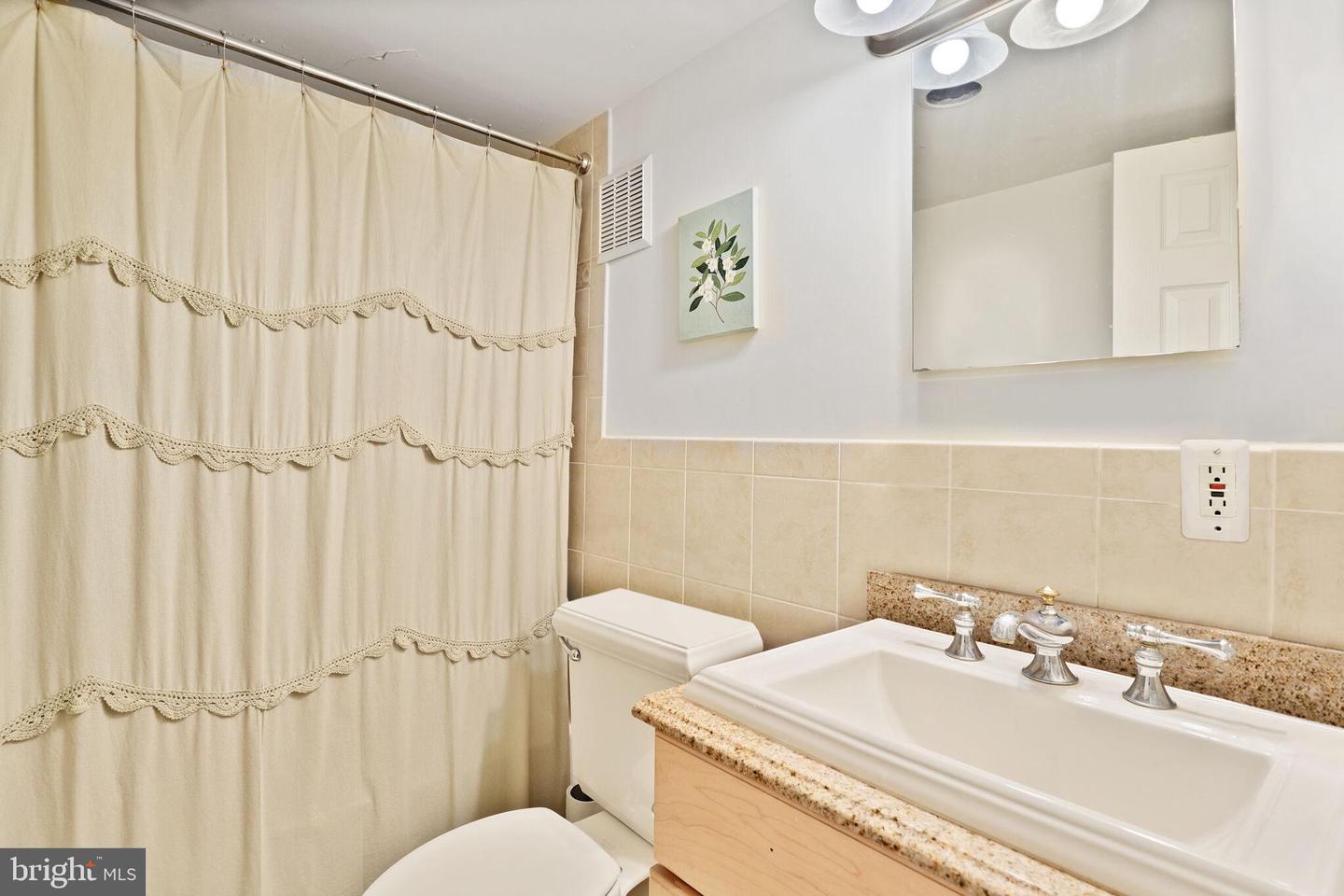 1330 NEW HAMPSHIRE AVE NW #215, WASHINGTON, District Of Columbia 20036, 2 Bedrooms Bedrooms, ,2 BathroomsBathrooms,Residential,For sale,1330 NEW HAMPSHIRE AVE NW #215,DCDC2200034 MLS # DCDC2200034