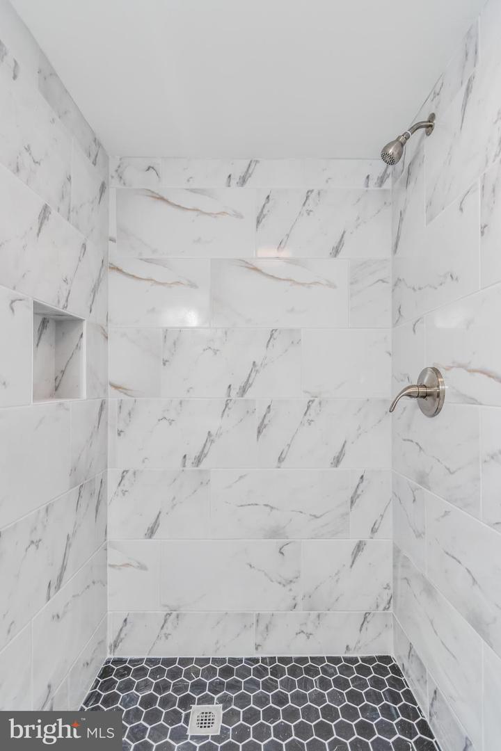 6718 14TH PL NW, WASHINGTON, District Of Columbia 20012, 4 Bedrooms Bedrooms, ,2 BathroomsBathrooms,Residential,For sale,6718 14TH PL NW,DCDC2200774 MLS # DCDC2200774