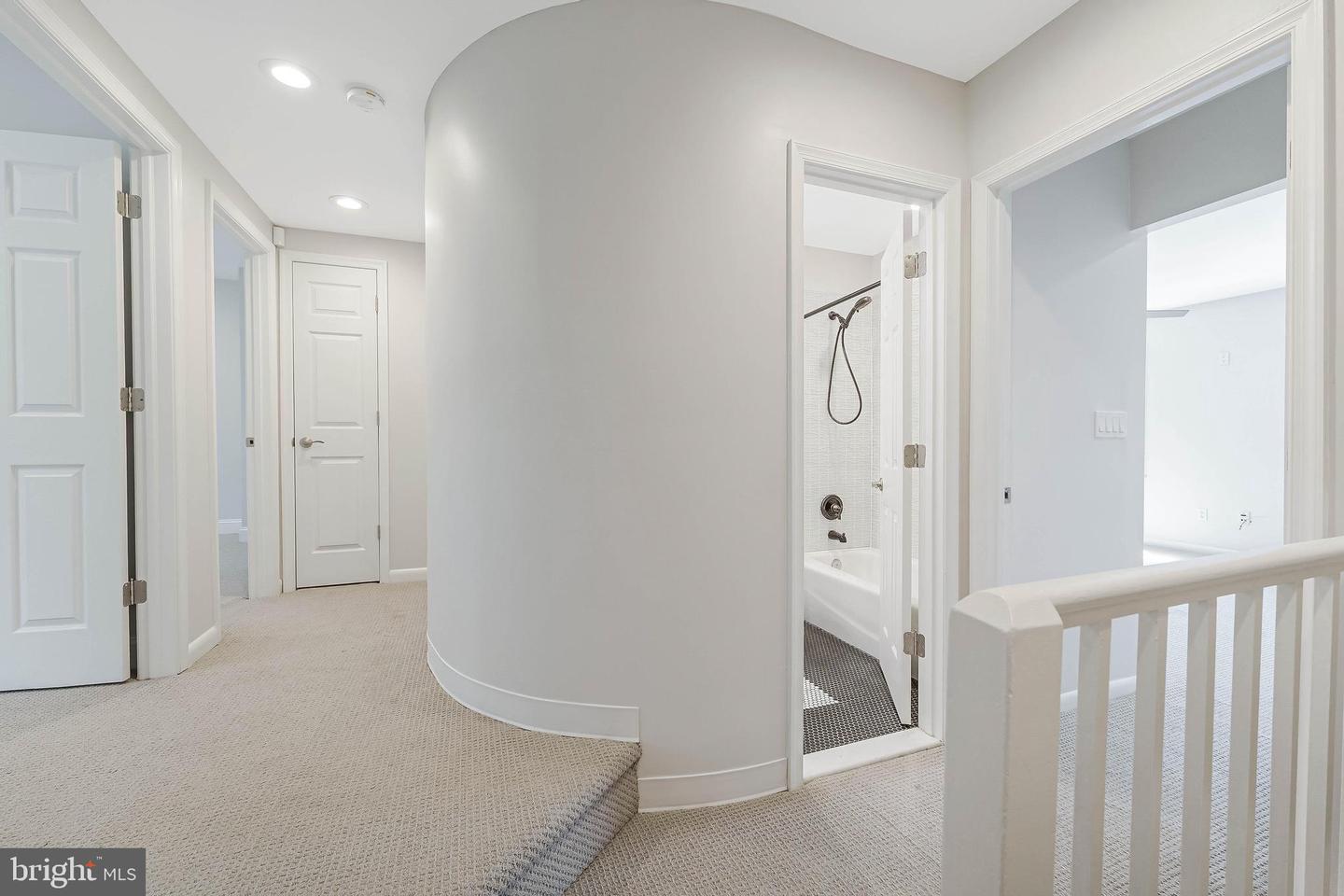 8504 JEFFERSONIAN CT, VIENNA, Virginia 22182, 4 Bedrooms Bedrooms, ,3 BathroomsBathrooms,Residential,For sale,8504 JEFFERSONIAN CT,VAFX2242020 MLS # VAFX2242020