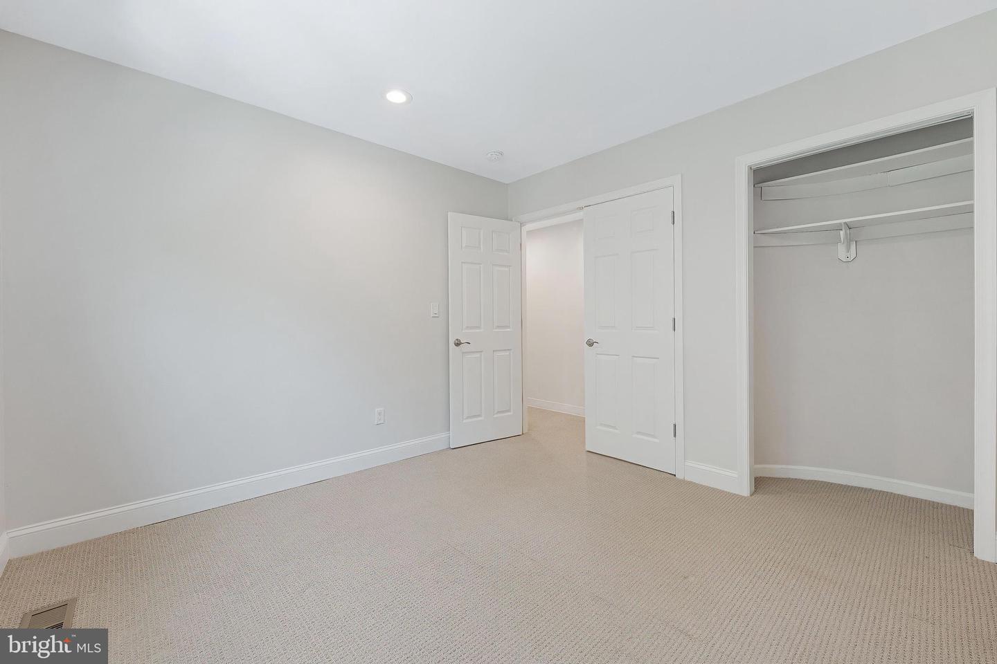 8504 JEFFERSONIAN CT, VIENNA, Virginia 22182, 4 Bedrooms Bedrooms, ,3 BathroomsBathrooms,Residential,For sale,8504 JEFFERSONIAN CT,VAFX2242020 MLS # VAFX2242020
