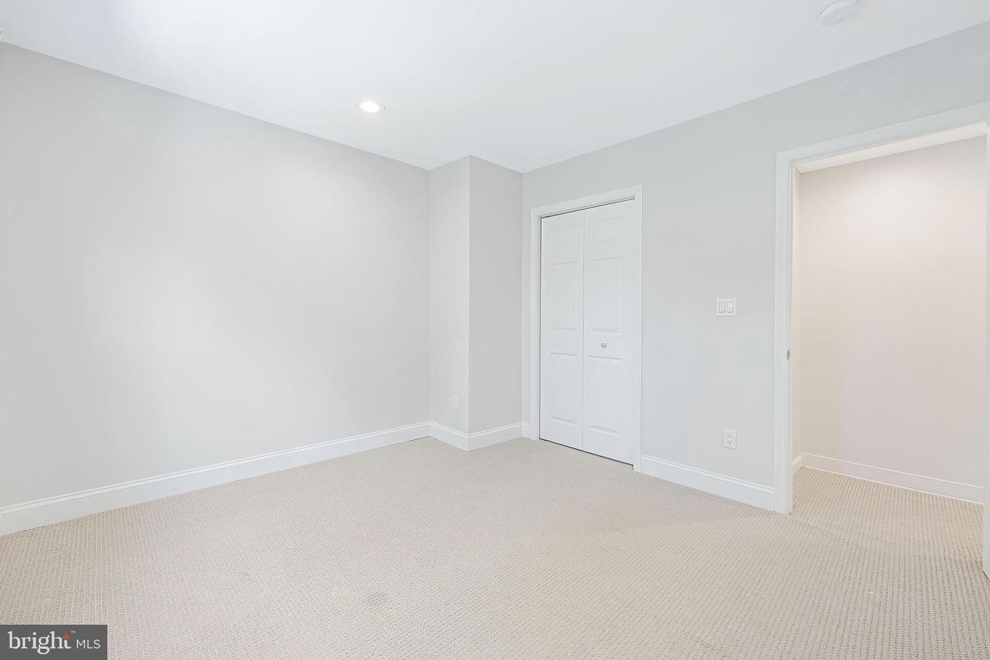 8504 JEFFERSONIAN CT, VIENNA, Virginia 22182, 4 Bedrooms Bedrooms, ,3 BathroomsBathrooms,Residential,For sale,8504 JEFFERSONIAN CT,VAFX2242020 MLS # VAFX2242020