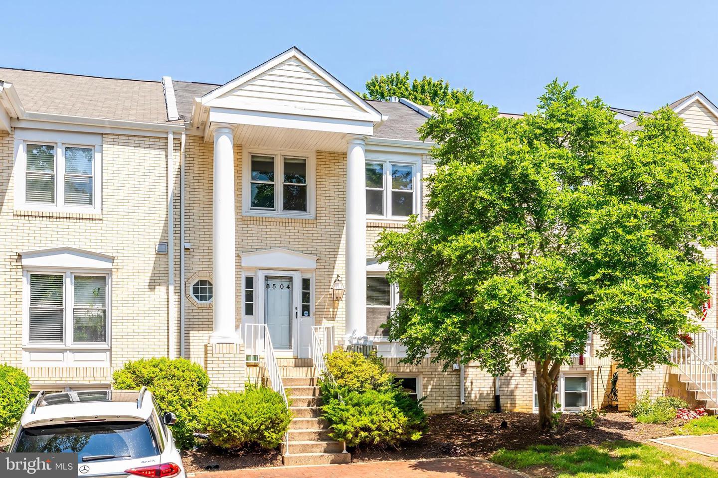 8504 JEFFERSONIAN CT, VIENNA, Virginia 22182, 4 Bedrooms Bedrooms, ,3 BathroomsBathrooms,Residential,For sale,8504 JEFFERSONIAN CT,VAFX2242020 MLS # VAFX2242020