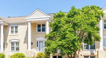 8504 JEFFERSONIAN CT, VIENNA, Virginia 22182, 4 Bedrooms Bedrooms, ,3 BathroomsBathrooms,Residential,For sale,8504 JEFFERSONIAN CT,VAFX2242020 MLS # VAFX2242020