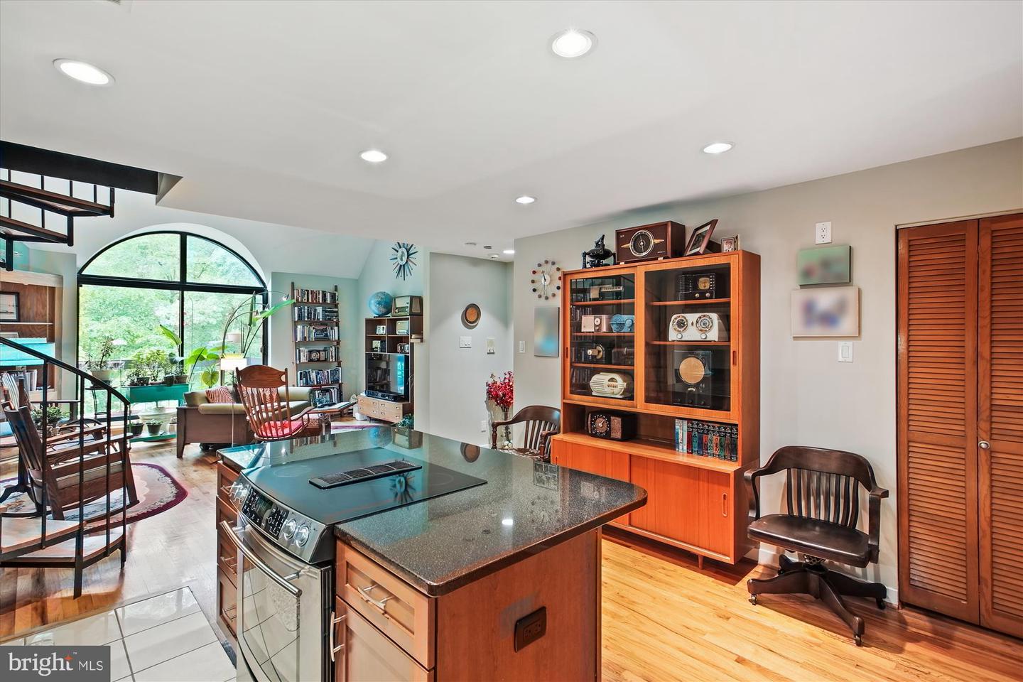 3505 17TH ST NW #4, WASHINGTON, District Of Columbia 20010, 1 Bedroom Bedrooms, ,1 BathroomBathrooms,Residential,For sale,3505 17TH ST NW #4,DCDC2202402 MLS # DCDC2202402