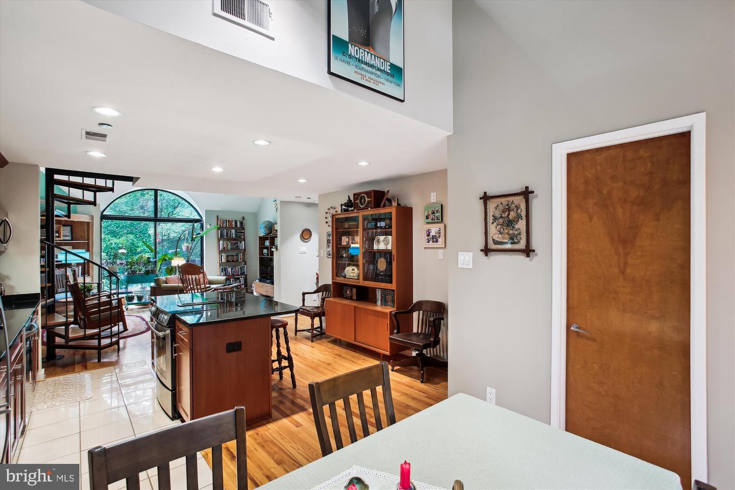 3505 17TH ST NW #4, WASHINGTON, District Of Columbia 20010, 1 Bedroom Bedrooms, ,1 BathroomBathrooms,Residential,For sale,3505 17TH ST NW #4,DCDC2202402 MLS # DCDC2202402