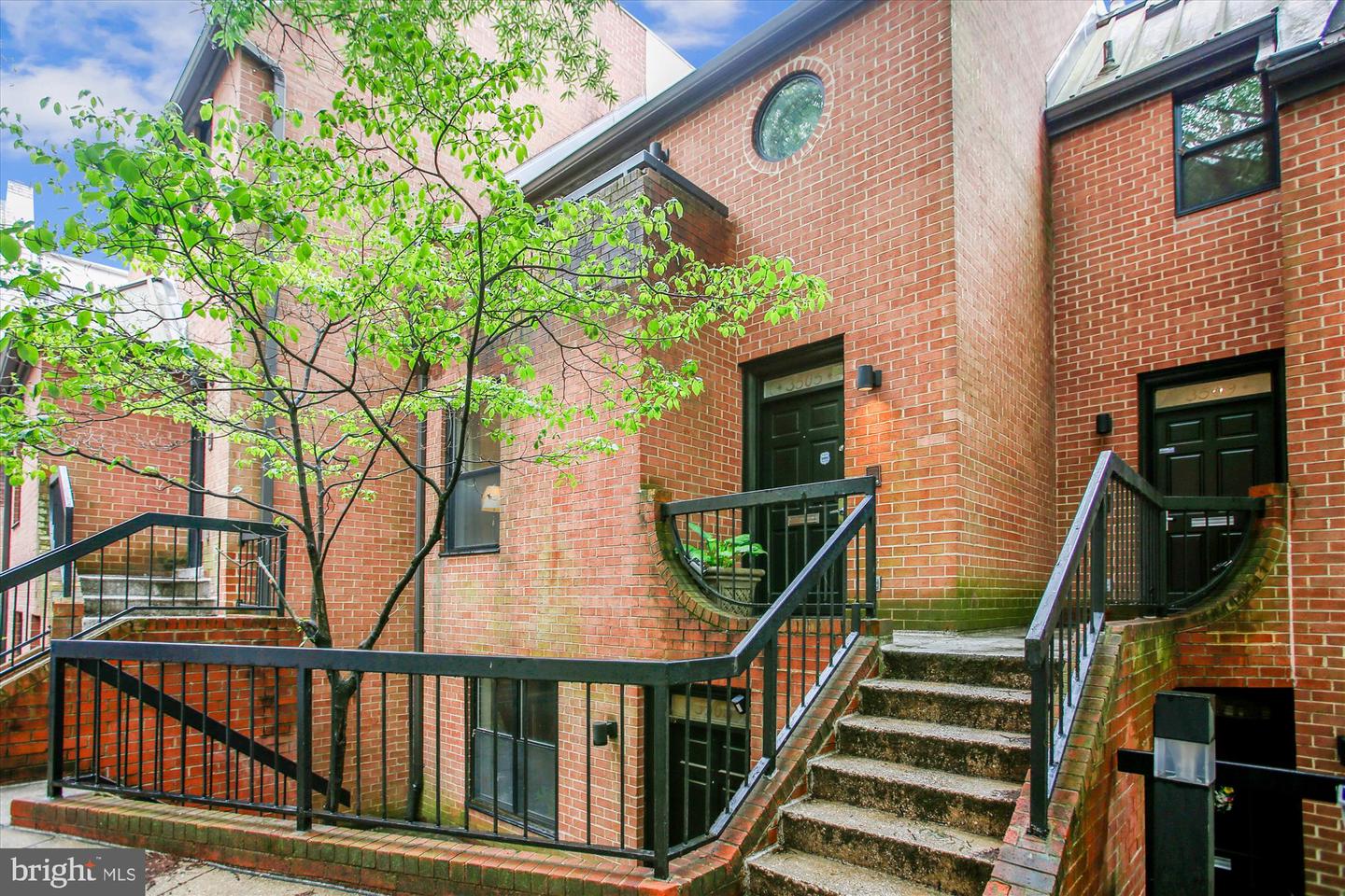 3505 17TH ST NW #4, WASHINGTON, District Of Columbia 20010, 1 Bedroom Bedrooms, ,1 BathroomBathrooms,Residential,For sale,3505 17TH ST NW #4,DCDC2202402 MLS # DCDC2202402