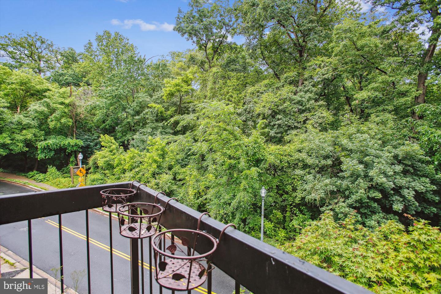 3505 17TH ST NW #4, WASHINGTON, District Of Columbia 20010, 1 Bedroom Bedrooms, ,1 BathroomBathrooms,Residential,For sale,3505 17TH ST NW #4,DCDC2202402 MLS # DCDC2202402