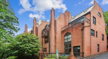 3505 17TH ST NW #4, WASHINGTON, District Of Columbia 20010, 1 Bedroom Bedrooms, ,1 BathroomBathrooms,Residential,For sale,3505 17TH ST NW #4,DCDC2202402 MLS # DCDC2202402