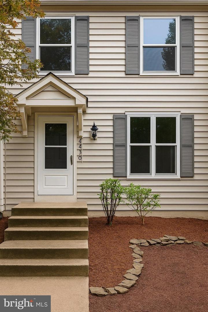 14680 STONE CROSSING CT, CENTREVILLE, Virginia 20120, 3 Bedrooms Bedrooms, 3 Rooms Rooms,3 BathroomsBathrooms,Residential,For sale,14680 STONE CROSSING CT,VAFX2244070 MLS # VAFX2244070