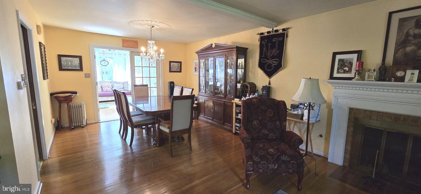 9003 CHERRYTREE DR, ALEXANDRIA, Virginia 22309, 4 Bedrooms Bedrooms, ,3 BathroomsBathrooms,Residential,For sale,9003 CHERRYTREE DR,VAFX2244734 MLS # VAFX2244734