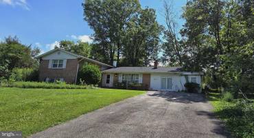 9003 CHERRYTREE DR, ALEXANDRIA, Virginia 22309, 4 Bedrooms Bedrooms, ,3 BathroomsBathrooms,Residential,For sale,9003 CHERRYTREE DR,VAFX2244734 MLS # VAFX2244734