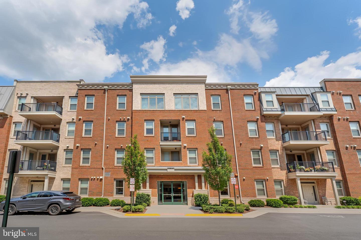 23630 HAVELOCK WALK TER #205, ASHBURN, Virginia 20148, 2 Bedrooms Bedrooms, ,2 BathroomsBathrooms,Residential,For sale,23630 HAVELOCK WALK TER #205,VALO2099060 MLS # VALO2099060