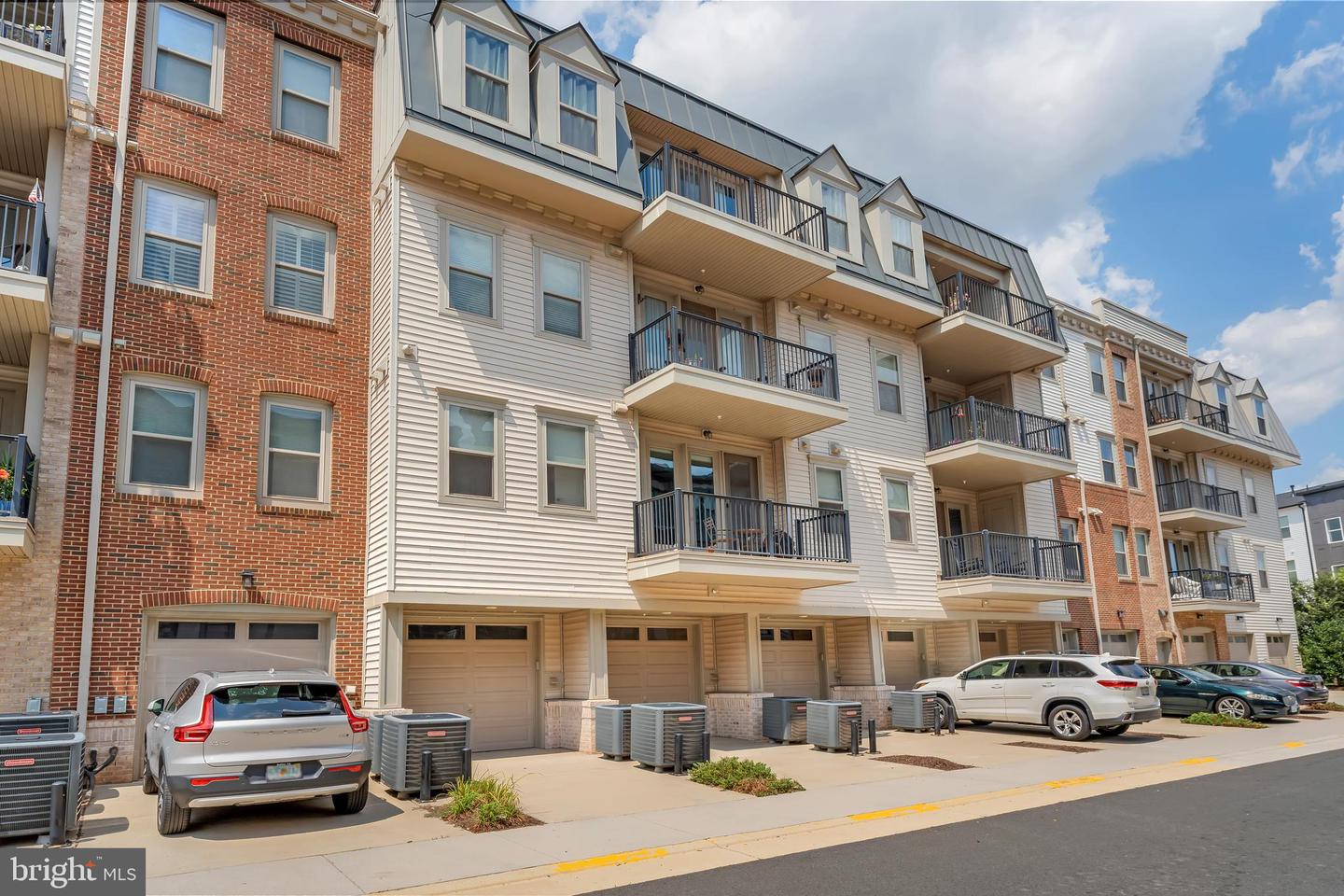 23630 HAVELOCK WALK TER #205, ASHBURN, Virginia 20148, 2 Bedrooms Bedrooms, ,2 BathroomsBathrooms,Residential,For sale,23630 HAVELOCK WALK TER #205,VALO2099060 MLS # VALO2099060