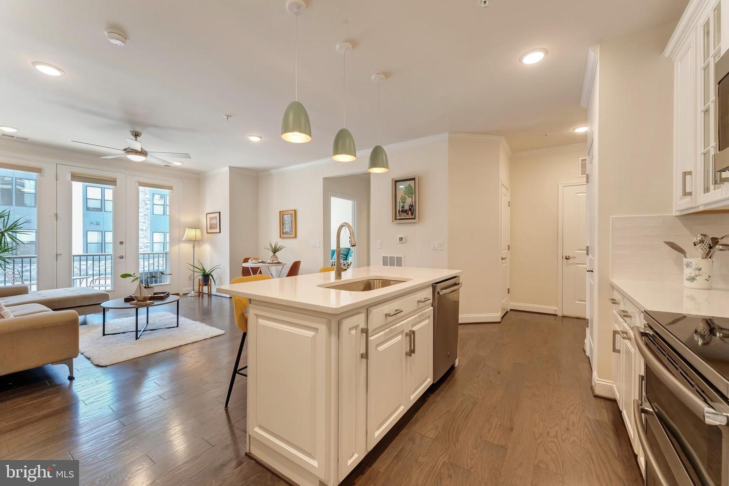 23630 HAVELOCK WALK TER #205, ASHBURN, Virginia 20148, 2 Bedrooms Bedrooms, ,2 BathroomsBathrooms,Residential,For sale,23630 HAVELOCK WALK TER #205,VALO2099060 MLS # VALO2099060