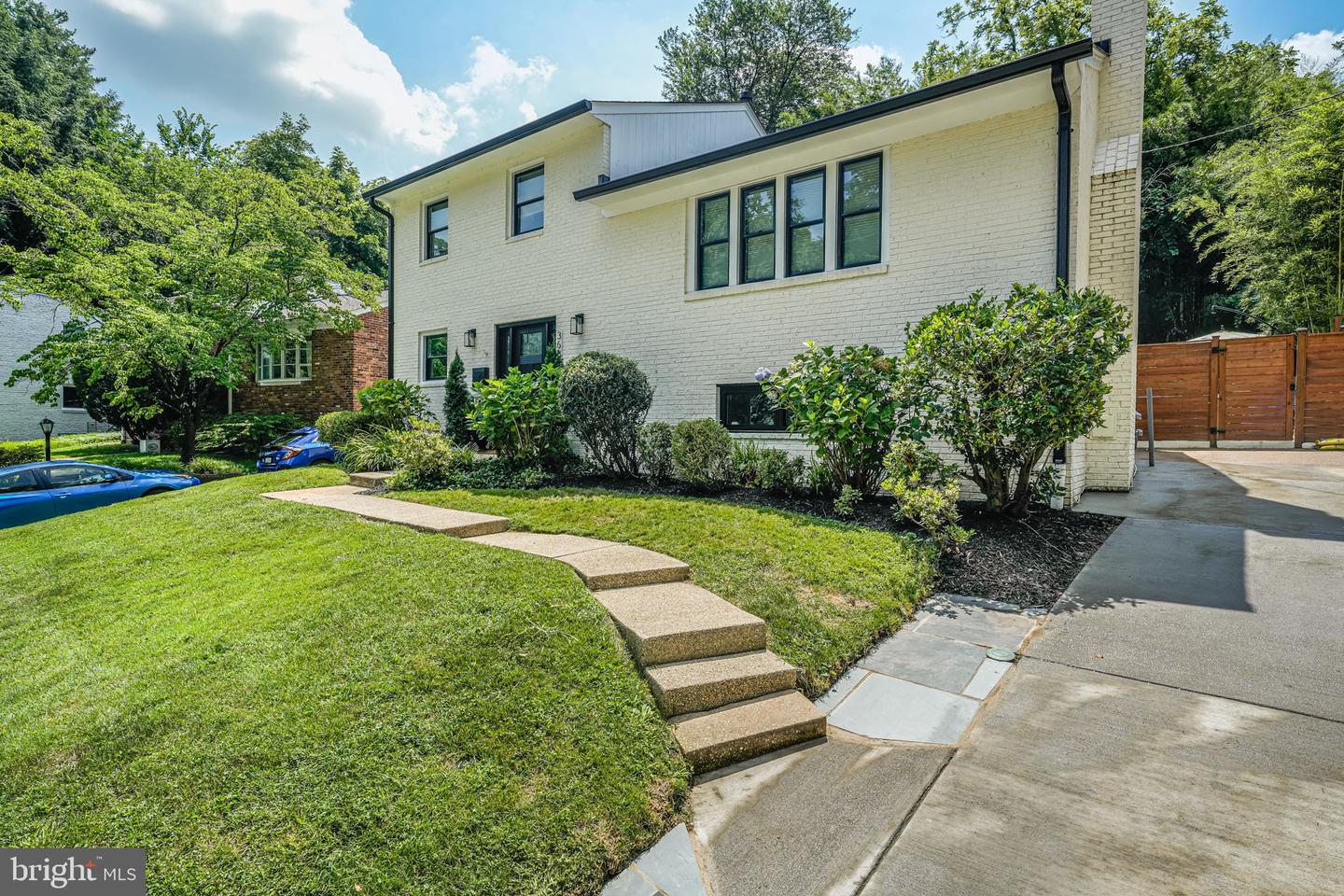 3662 VACATION LN, ARLINGTON, Virginia 22207, 5 Bedrooms Bedrooms, ,2 BathroomsBathrooms,Residential,For sale,3662 VACATION LN,VAAR2059136 MLS # VAAR2059136