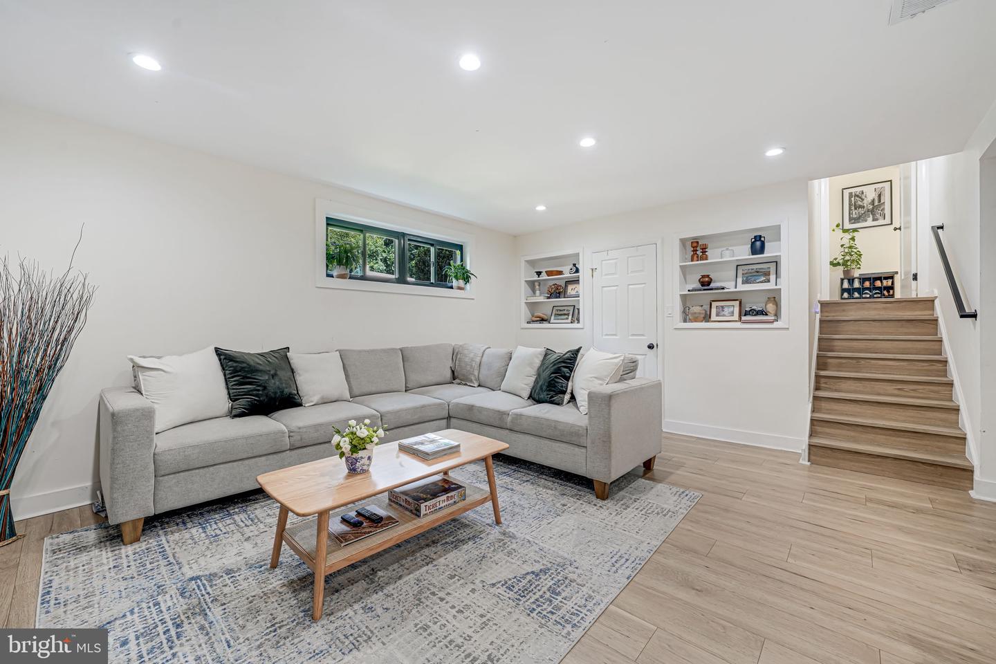 3662 VACATION LN, ARLINGTON, Virginia 22207, 5 Bedrooms Bedrooms, ,2 BathroomsBathrooms,Residential,For sale,3662 VACATION LN,VAAR2059136 MLS # VAAR2059136