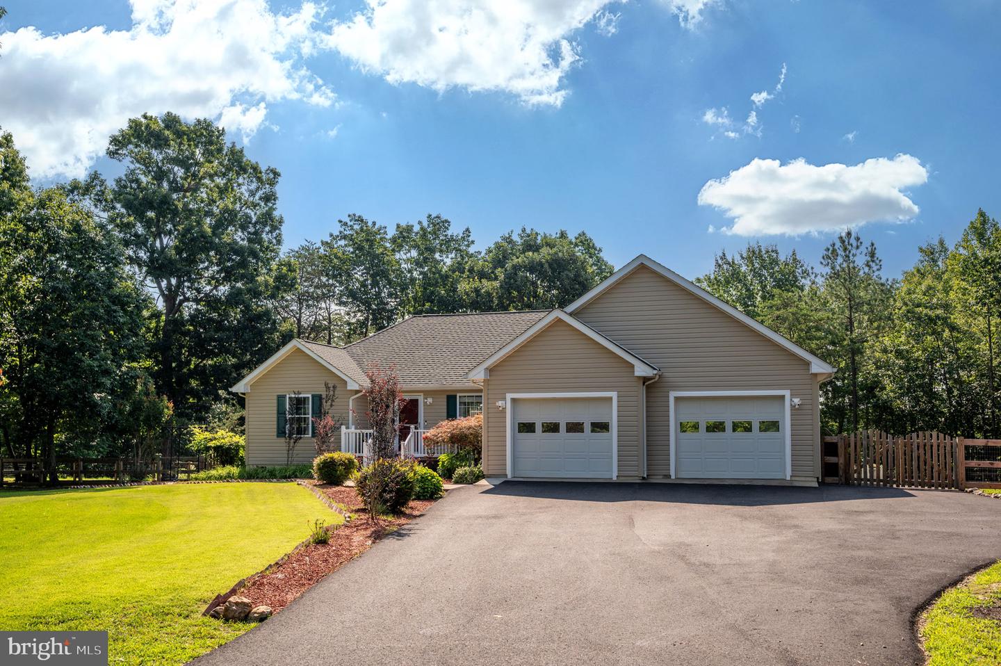 108 SHANNON GLEN CT, LOUISA, Virginia 23093, 3 Bedrooms Bedrooms, ,2 BathroomsBathrooms,Residential,For sale,108 SHANNON GLEN CT,VALA2008082 MLS # VALA2008082