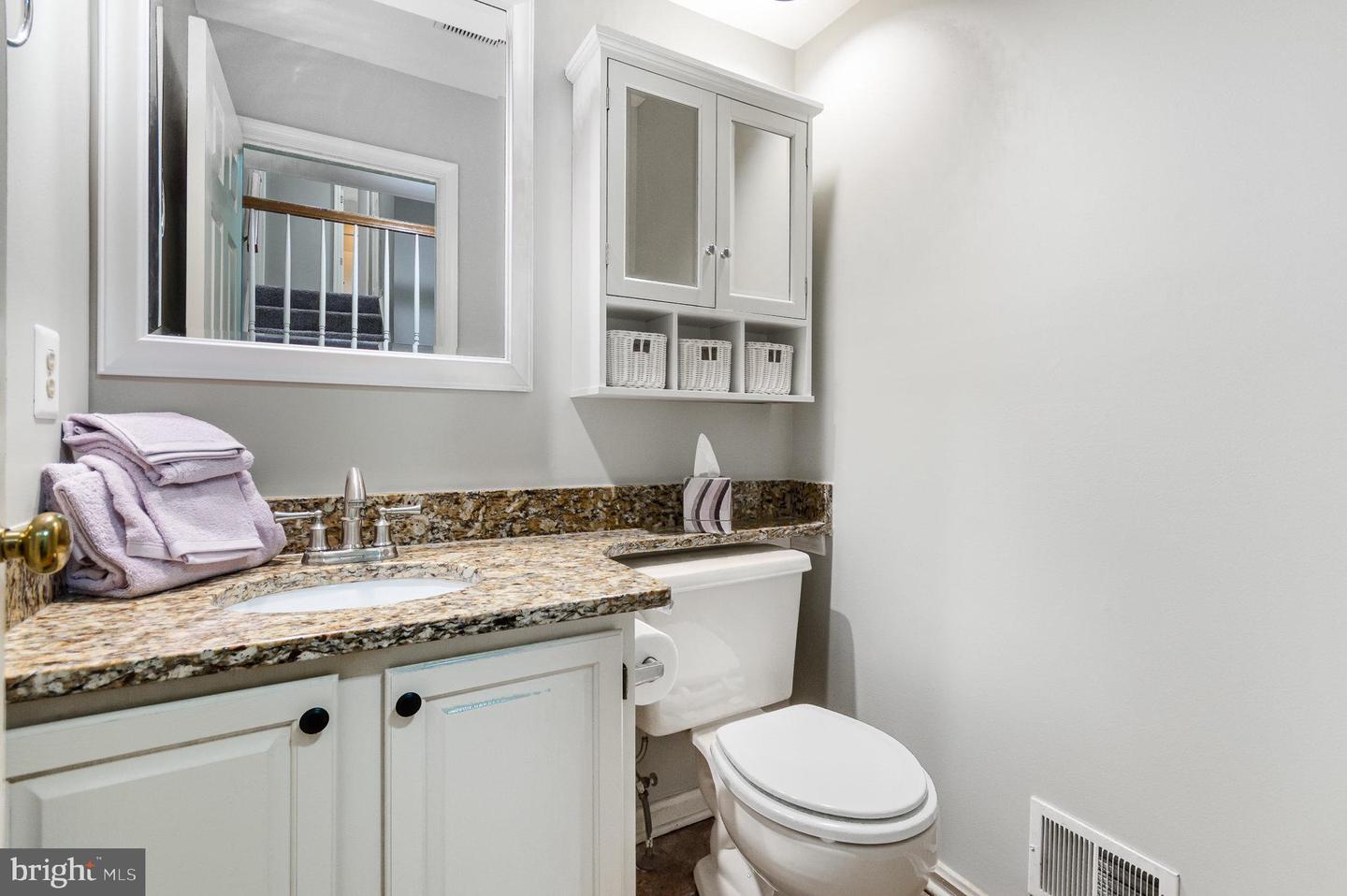 14591 ESTATE DR, WOODBRIDGE, Virginia 22193, 5 Bedrooms Bedrooms, ,3 BathroomsBathrooms,Residential,For sale,14591 ESTATE DR,VAPW2097380 MLS # VAPW2097380
