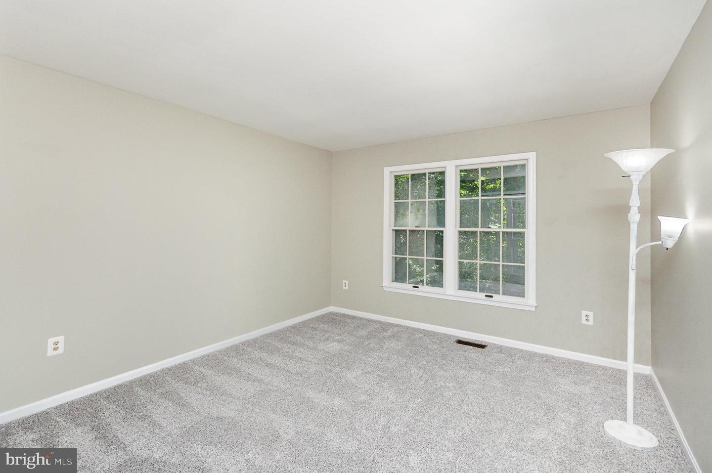 14591 ESTATE DR, WOODBRIDGE, Virginia 22193, 5 Bedrooms Bedrooms, ,3 BathroomsBathrooms,Residential,For sale,14591 ESTATE DR,VAPW2097380 MLS # VAPW2097380