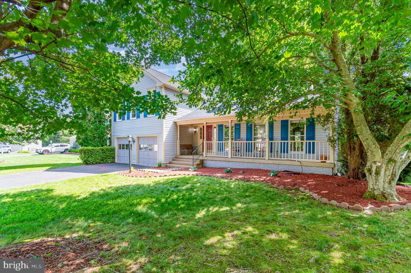 14591 ESTATE DR, WOODBRIDGE, Virginia 22193, 5 Bedrooms Bedrooms, ,3 BathroomsBathrooms,Residential,For sale,14591 ESTATE DR,VAPW2097380 MLS # VAPW2097380