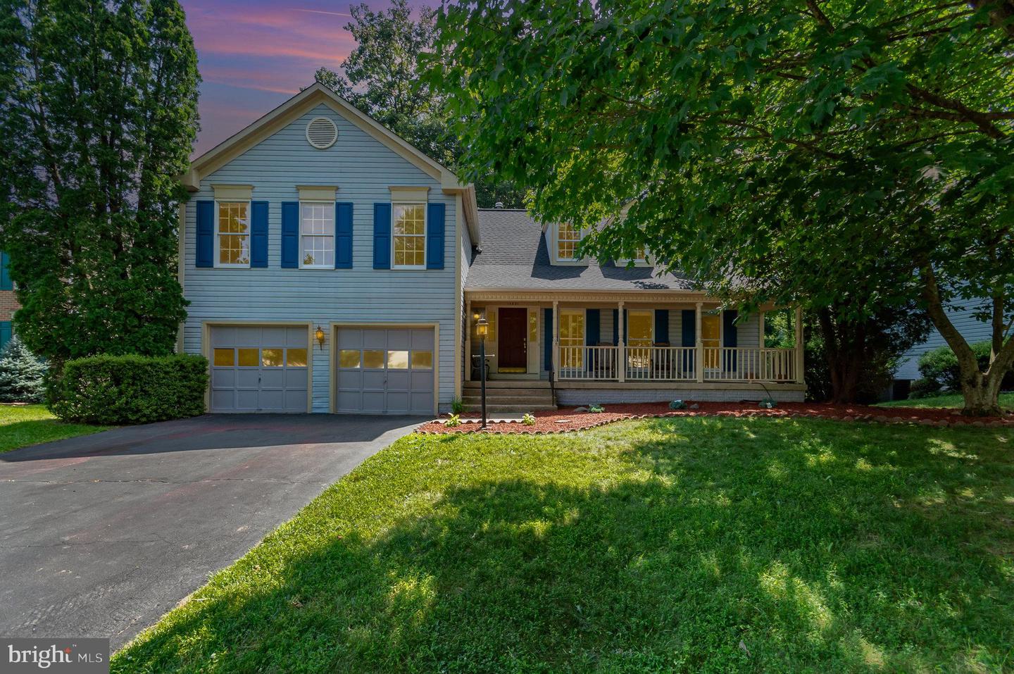 14591 ESTATE DR, WOODBRIDGE, Virginia 22193, 5 Bedrooms Bedrooms, ,3 BathroomsBathrooms,Residential,For sale,14591 ESTATE DR,VAPW2097380 MLS # VAPW2097380